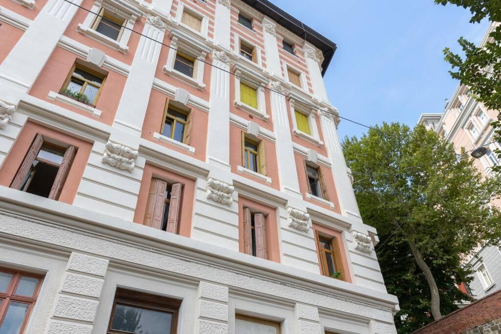 Casa Cereria - Apartment With Parking Trieste Extérieur photo